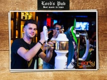 Distracție în Lord's Pub