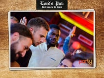 Distracție în Lord's Pub