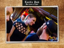 Distracție în Lord's Pub