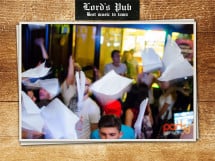 Distracție în Lord's Pub