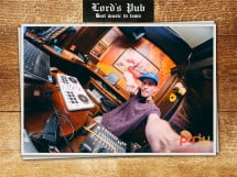 Distracție în Lord's Pub