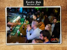 Distracție în Lord's Pub