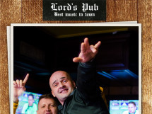 Distracţie în Lord's Pub