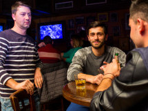 Distracţie în Lord's Pub
