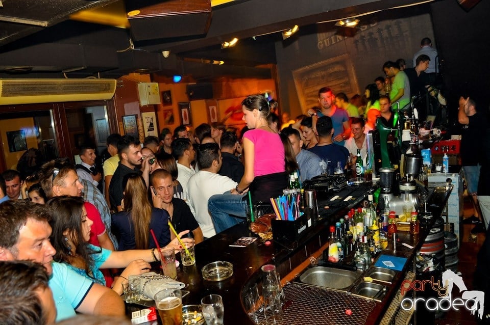 Distracţie în Lord's, Lord's Pub