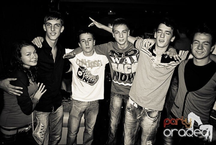 Distracţie în Seven, 