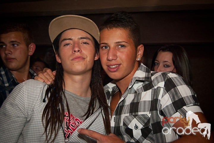 Distracţie în Seven, 