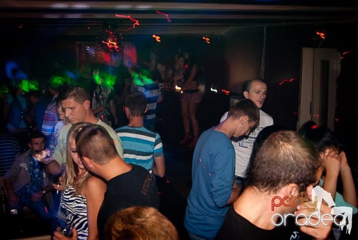 Distracţie în Seven, 