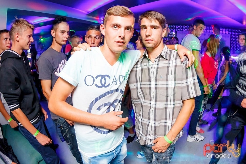 Distracţie în Zona Club, 