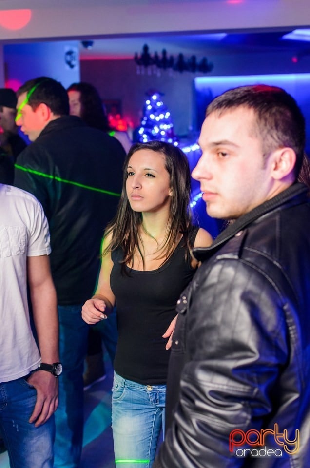 Distracţie în Zona Club,