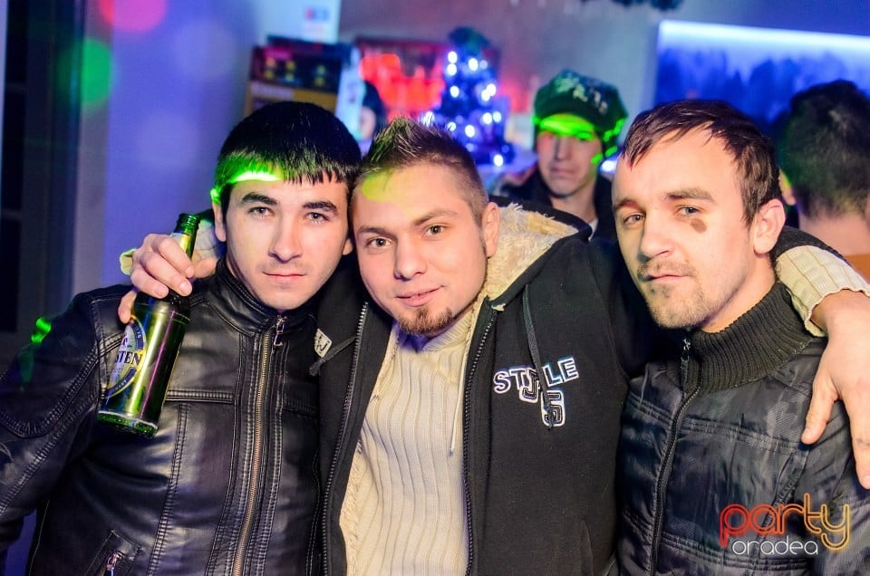 Distracţie în Zona Club,