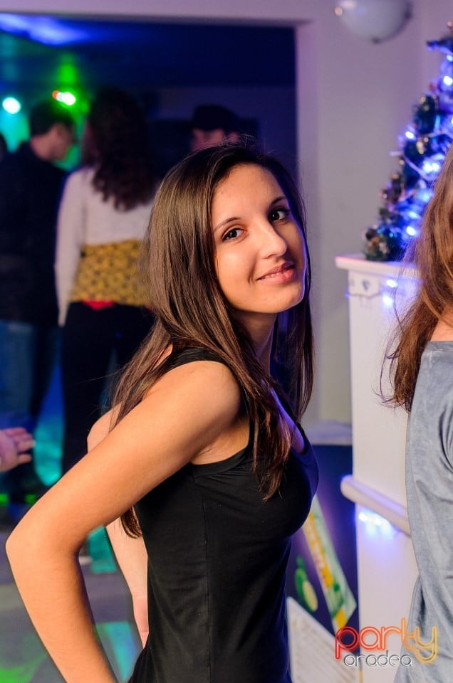 Distracţie în Zona Club,