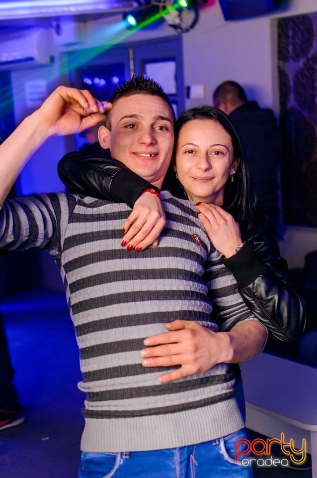 Distracţie în Zona Club,
