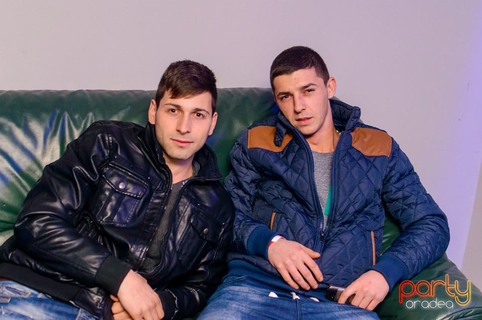 Distracţie în Zona Club,