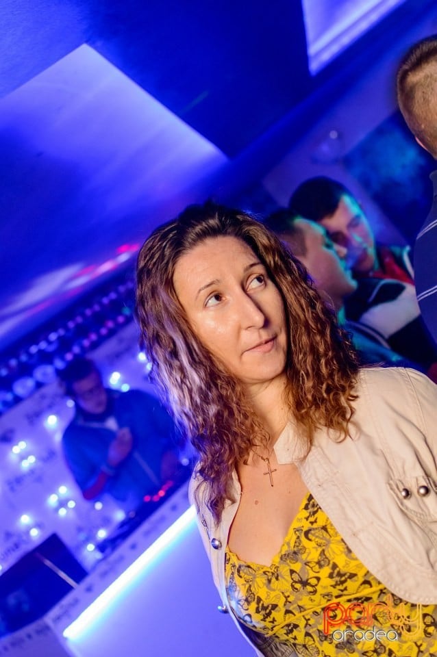 Distracţie în Zona Club,