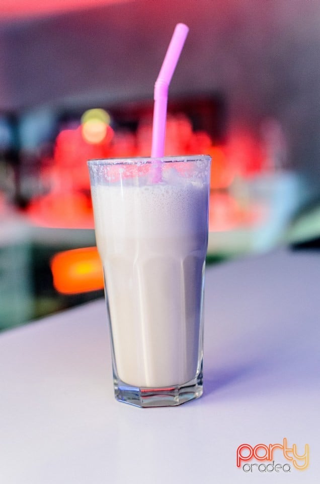 Distracţie în Zona Club,