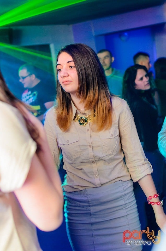 Distracţie în Zona Club,