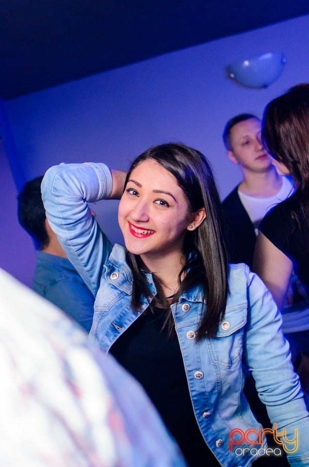 Distracţie în Zona Club,