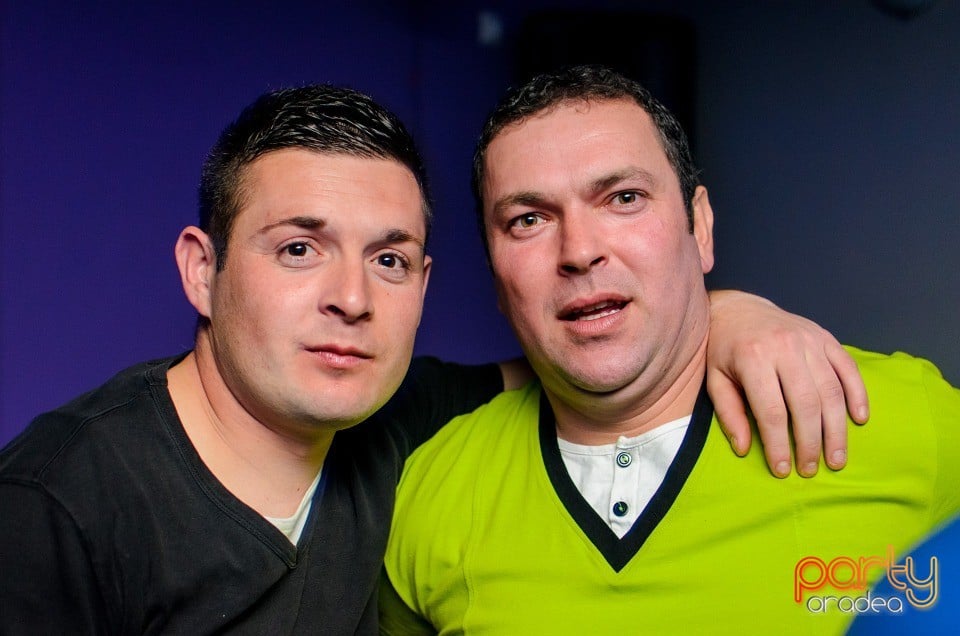Distracţie în Zona Club,