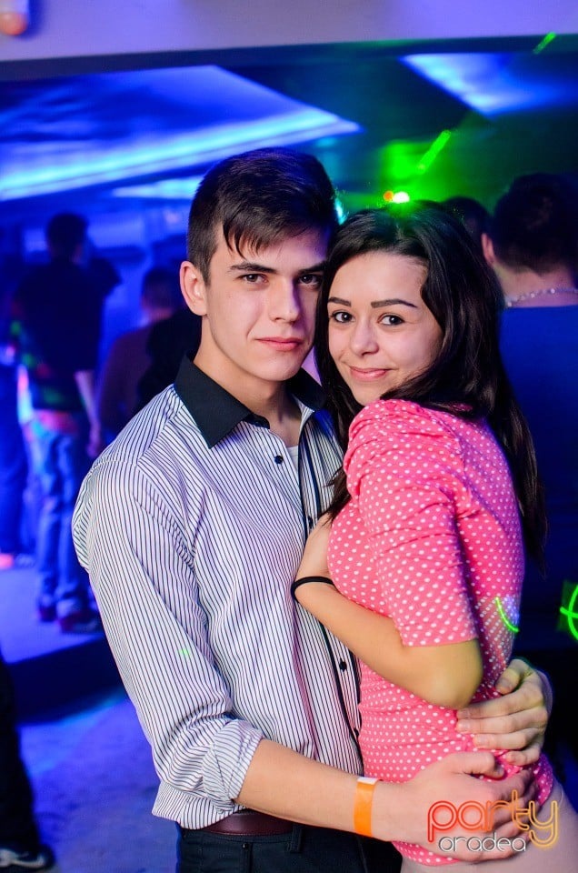 Distracţie în Zona Club,