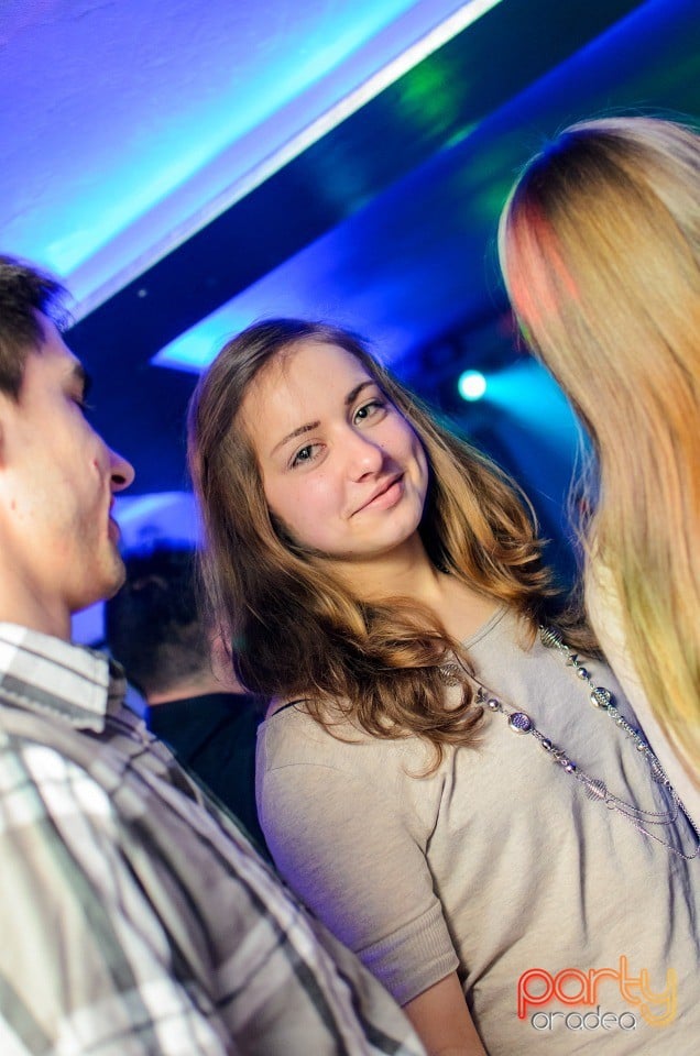 Distracţie în Zona Club,