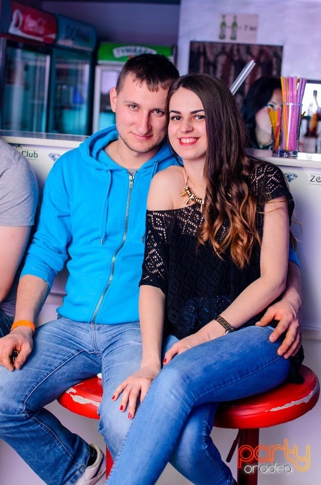 Distracţie în Zona Club,