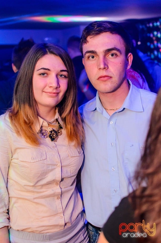 Distracţie în Zona Club,