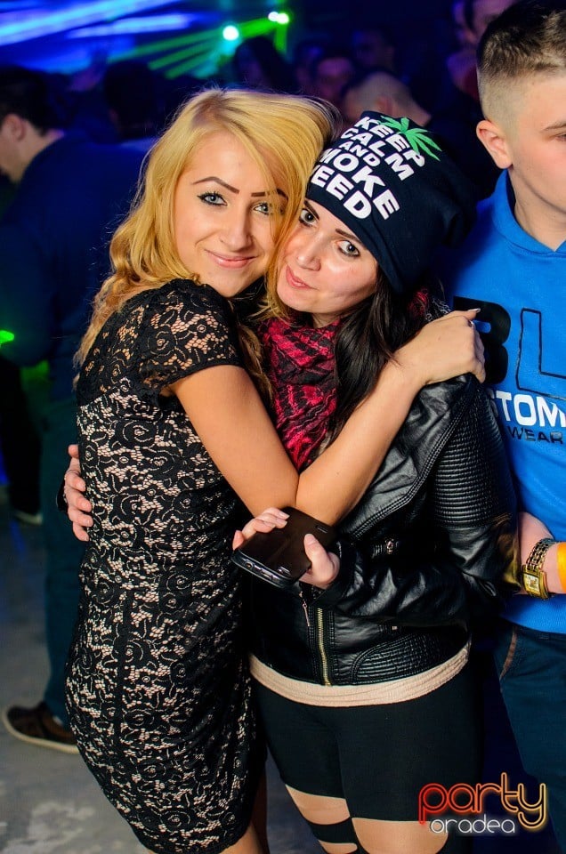 Distracţie în Zona Club,
