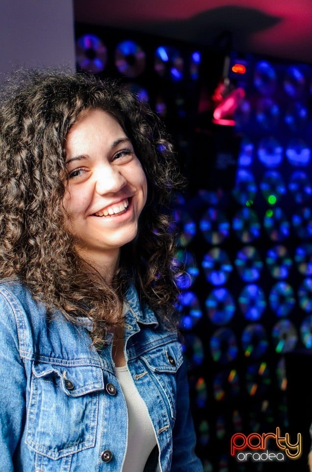 Distracţie în Zona Club,