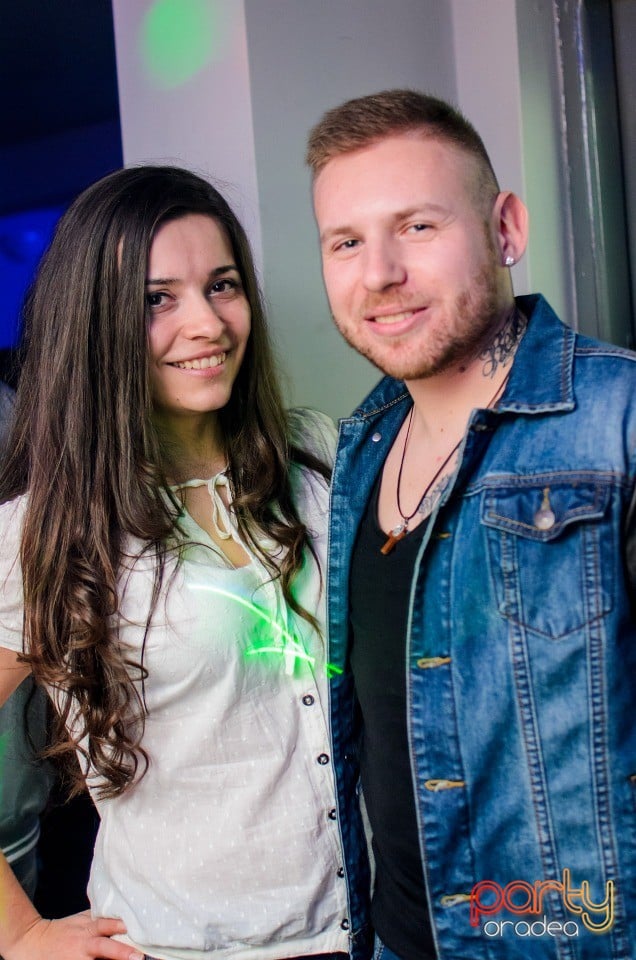 Distracţie în Zona Club,