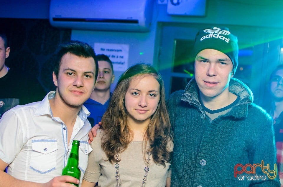 Distracţie în Zona Club,
