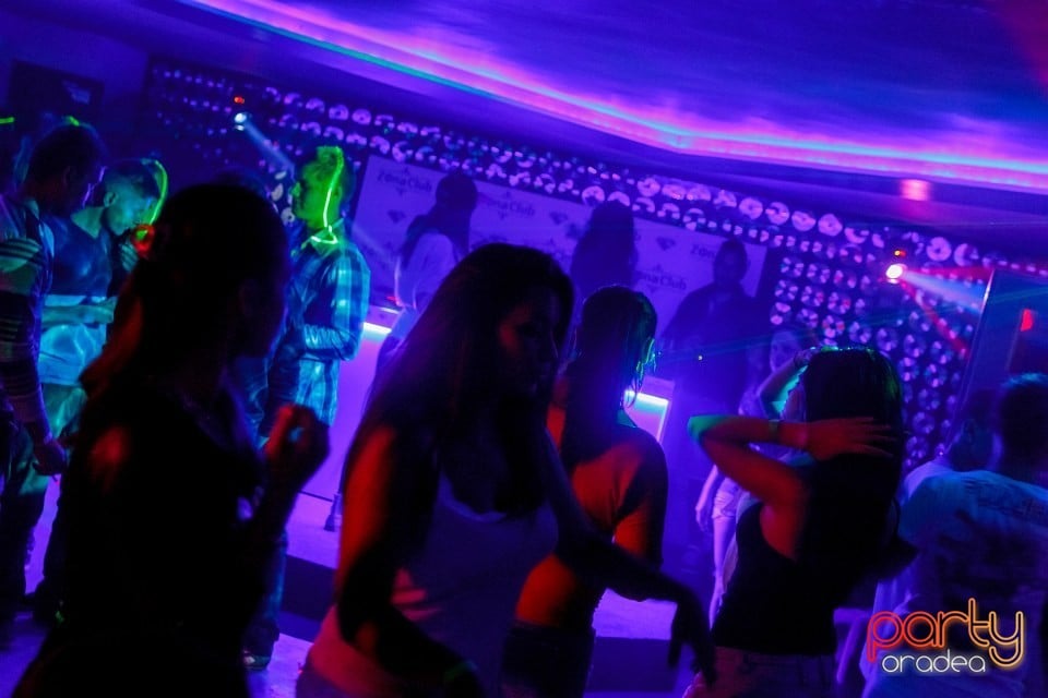 Distracţie în Zona Club, 