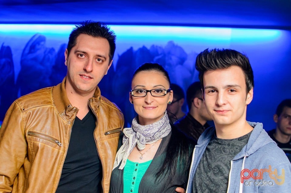 Distracţie în Zona Club,