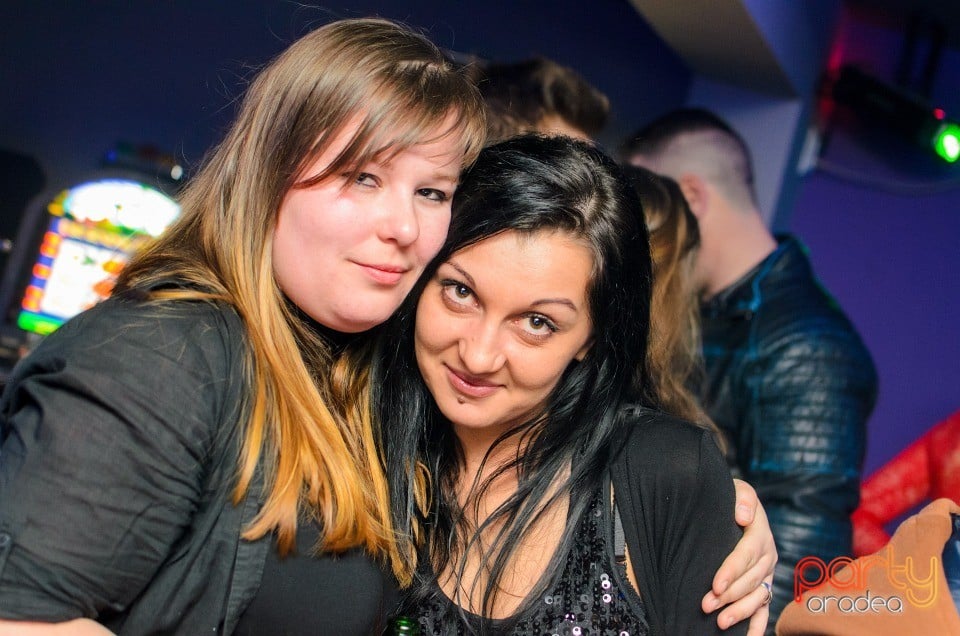 Distracţie în Zona Club,