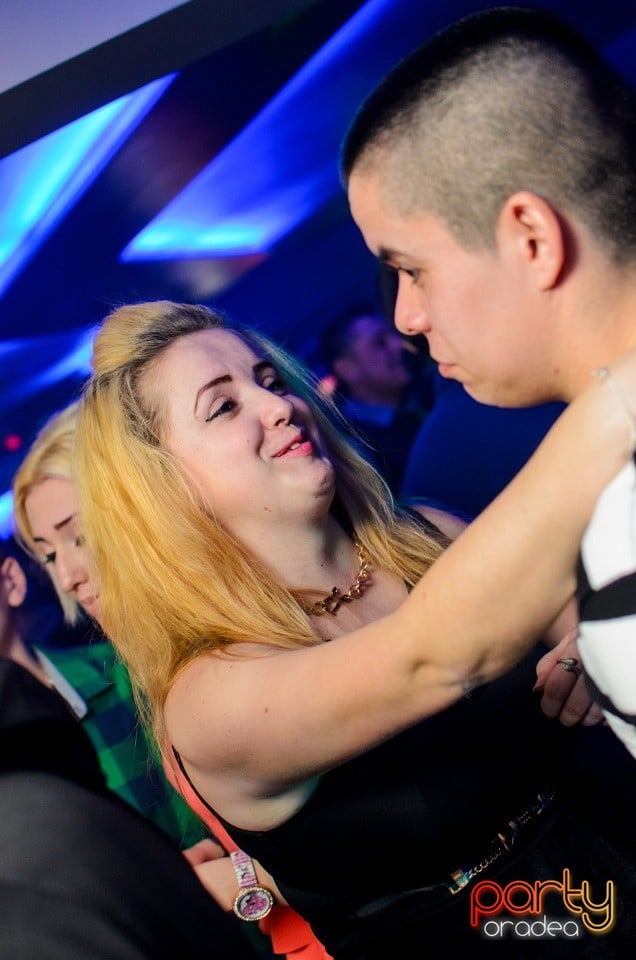 Distracţie în Zona Club,