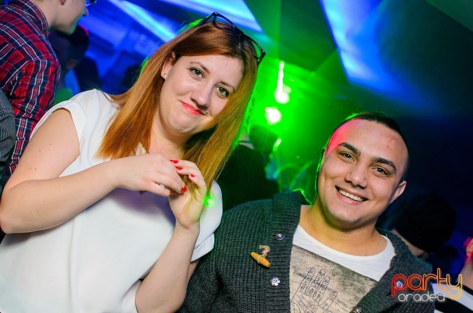 Distracţie în Zona Club,