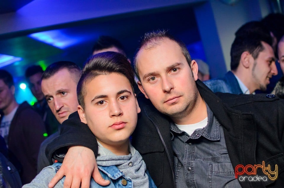 Distracţie în Zona Club,