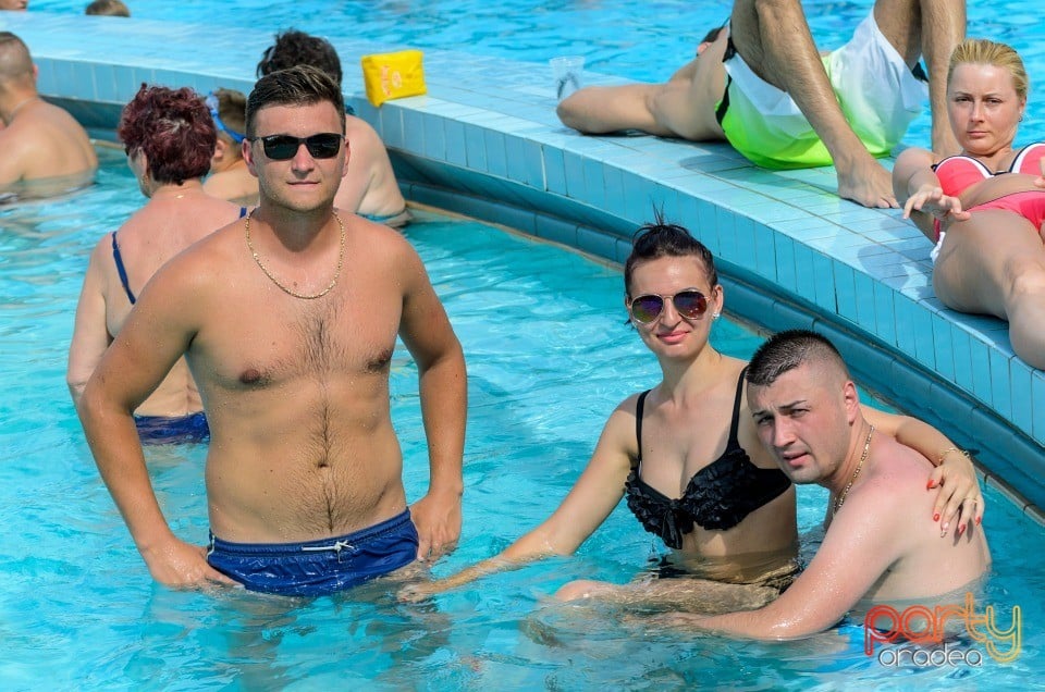 Distracţie la Hotel Internaţional, Hotel Internaţional