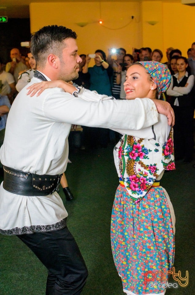 Distracţie la Hotel Mureş, Hotel Mureş