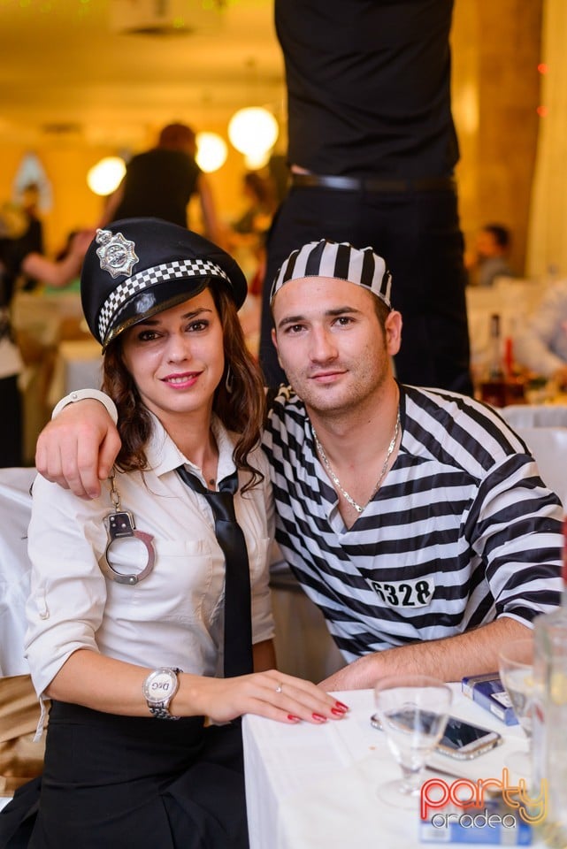 Distracţie la Hotel Mureş, Hotel Mureş