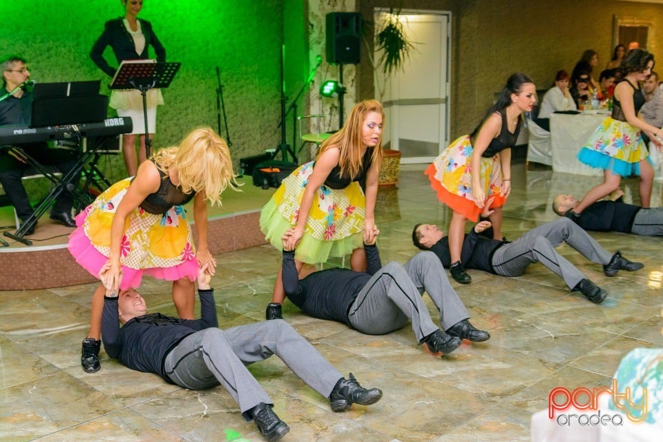 Distracţie la Hotel Termal, Hotel Termal
