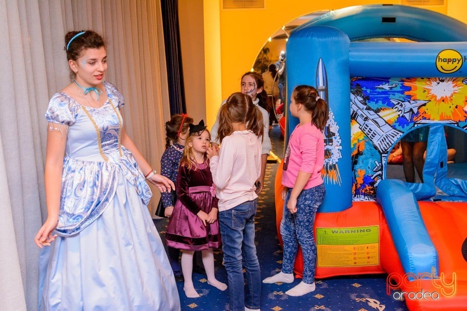 Distracţie la Hotel Termal, Hotel Termal