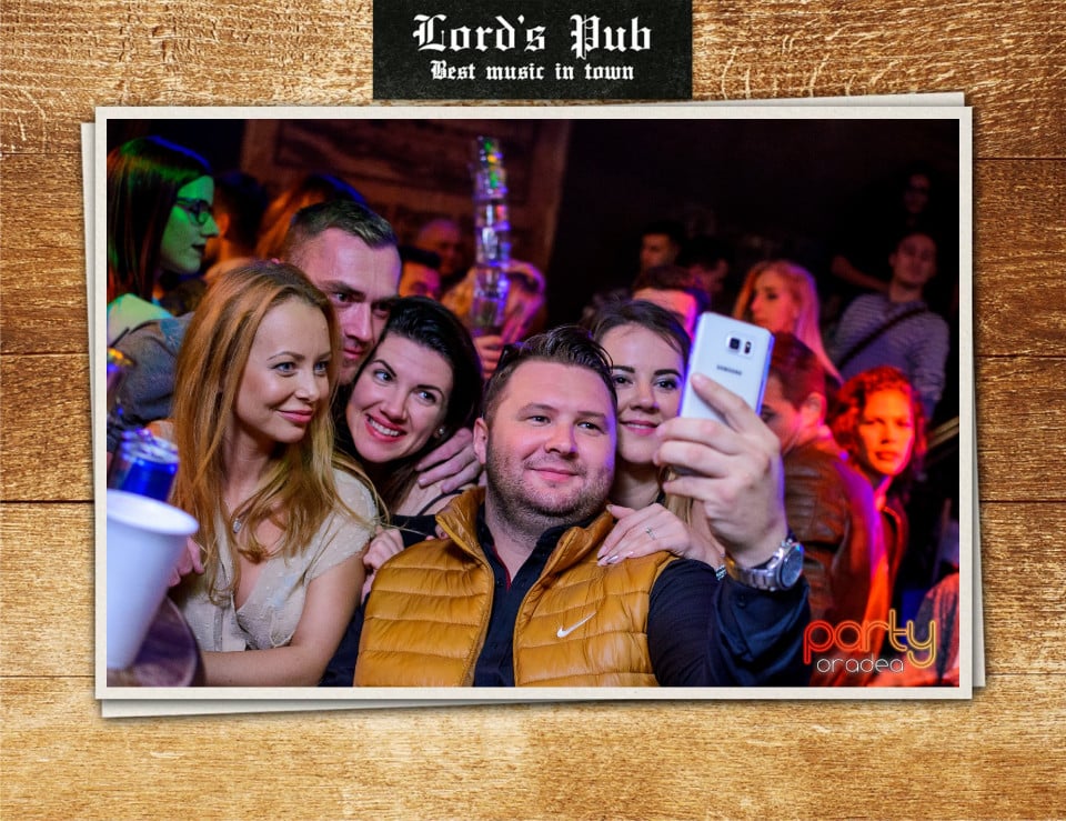 Distracţie în Lord's Pub, Lord's Pub
