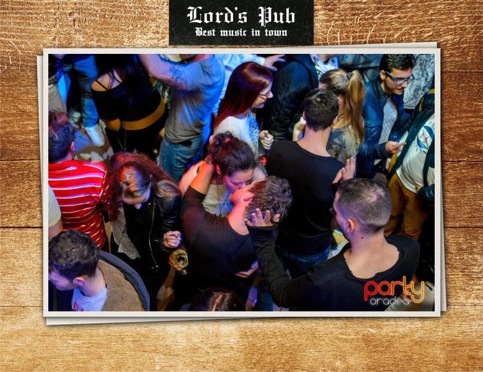 Distracţie în Lord's Pub, Lord's Pub