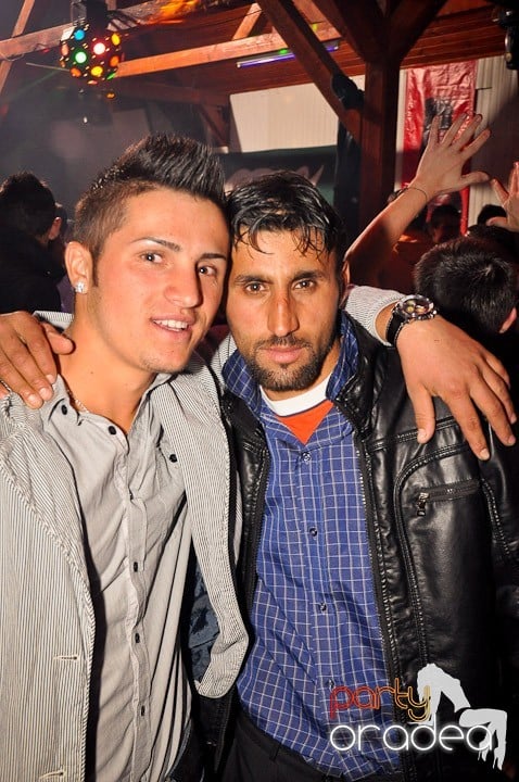 Distracţie la maxim în Disco Faház, 