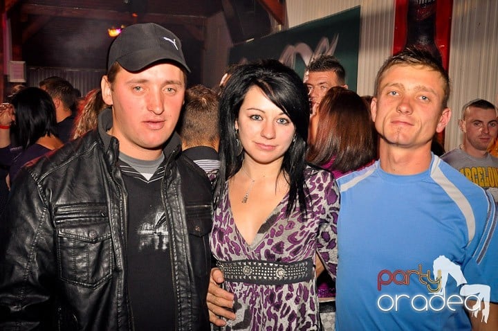 Distracţie la maxim în Disco Faház, 