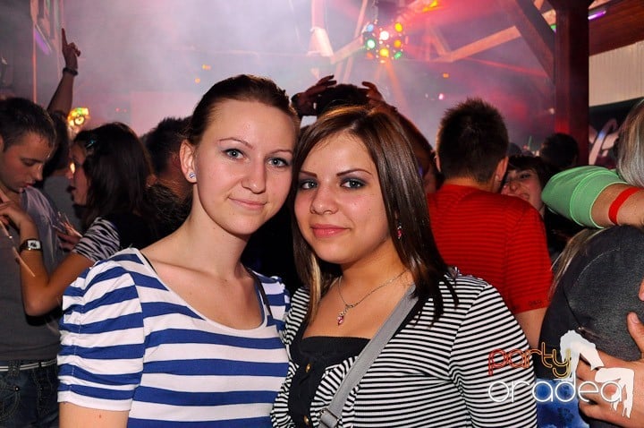 Distracţie la maxim în Disco Faház, 