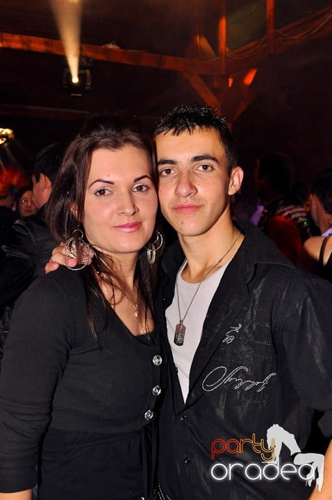 Distracţie la maxim în Disco Faház, 