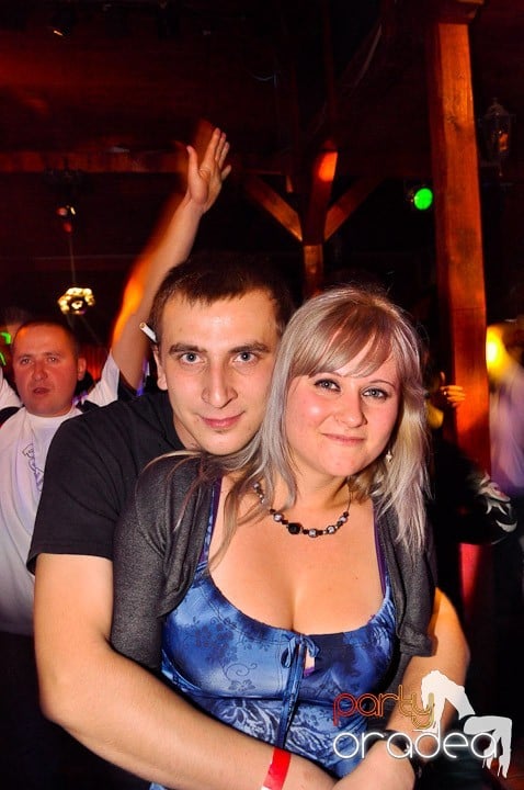 Distracţie la maxim în Disco Faház, 