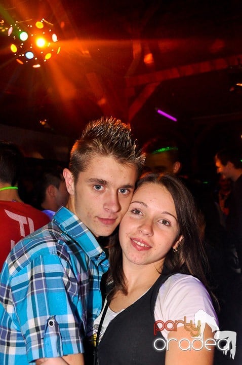 Distracţie la maxim în Disco Faház, 